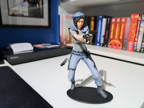 Official neca jill valentine - official,