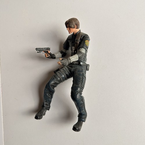 Official neca resident evil - resident,