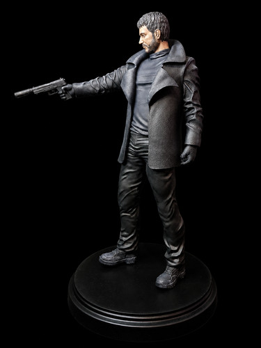 Chris redfield statue - 1/6,