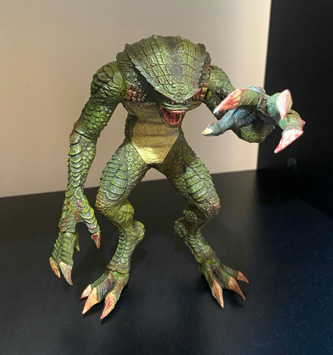 Neca resident evil hunter - resident,