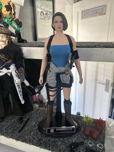 Jill valentine custom made - 1/6,