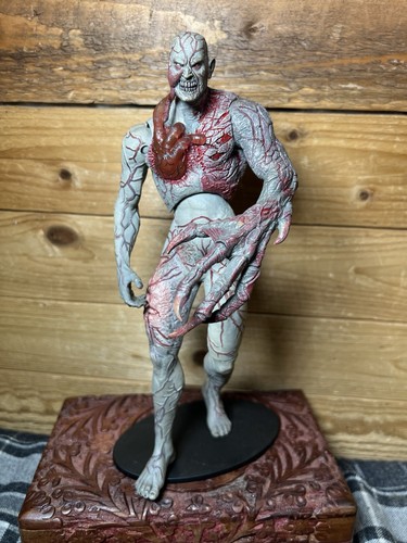 Resident evil tyrant neca - resident,